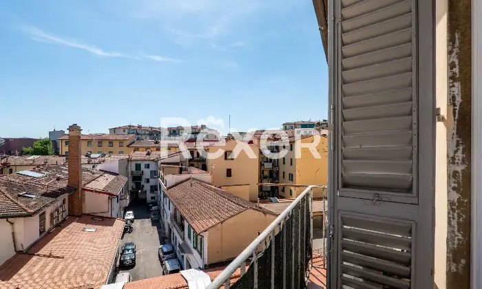 Rexer-FIRENZE-San-Jacopino-in-strada-tranquilla-palazzo-depoca-trilocale-con-terrazza-Altro