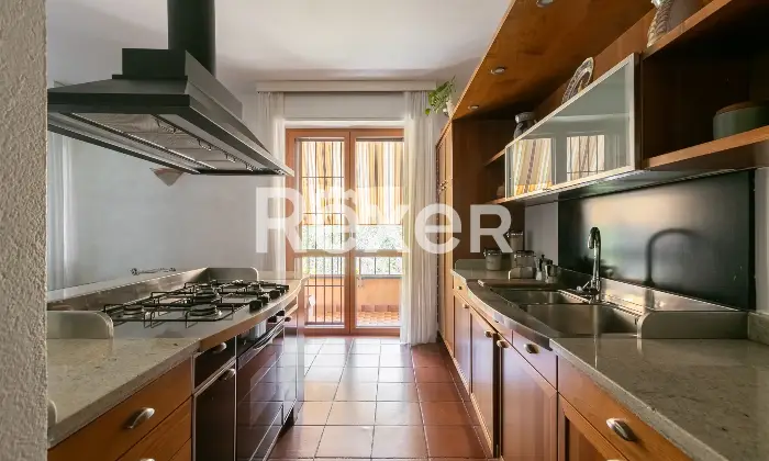 Rexer-Paderno-Dugnano-ATTICO-DI-AMPIA-METRATURA-SU-DUE-LIVELLI-Altro