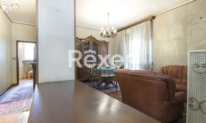 Rexer-Torino-APPARTAMENTO-AL-SECONDO-PIANO-Altro