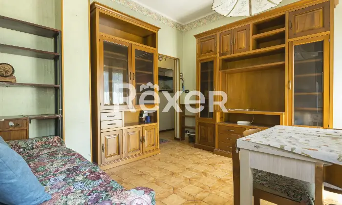 Rexer-Torino-APPARTAMENTO-AL-SECONDO-PIANO-Altro