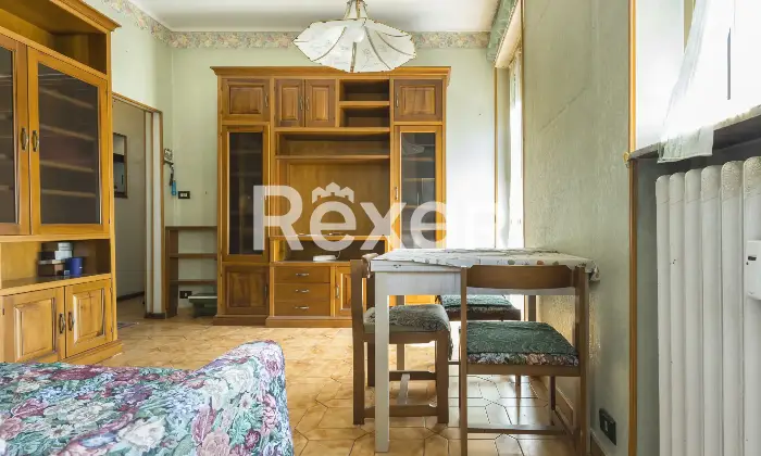 Rexer-Torino-APPARTAMENTO-AL-SECONDO-PIANO-Altro