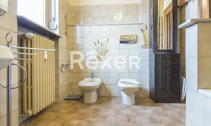 Rexer-Torino-APPARTAMENTO-AL-SECONDO-PIANO-Altro