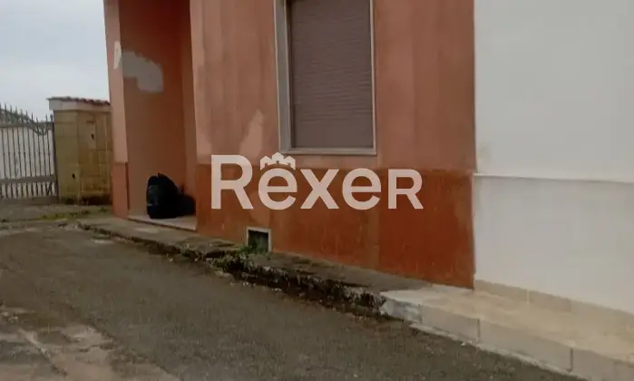 Rexer-Diso-Proponiamo-in-vendita-un-appartamento-situato-al-piano-terra-di-un-edificio-di-due-livelli-in-Via-Premuda-localit-Marittima-Diso-LE-Altro