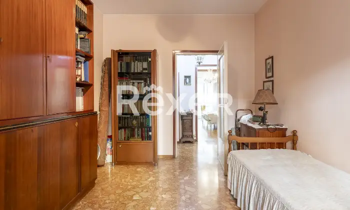 Rexer-Milano-Trilocale-con-balconi-tra-Farini-e-Isola-Altro