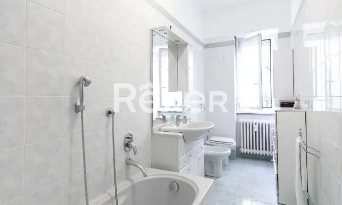 Rexer-Milano-Trilocale-con-balconi-tra-Farini-e-Isola-Altro