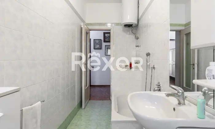Rexer-Milano-Trilocale-con-balconi-tra-Farini-e-Isola-Altro
