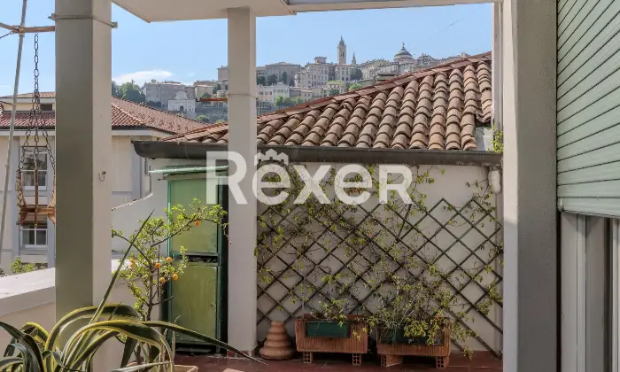 Rexer-Bergamo-appartamento-con-terrazza-panoramica-e-posto-auto-privato-Altro