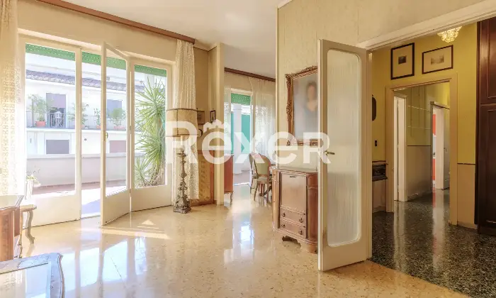 Rexer-Bergamo-appartamento-con-terrazza-panoramica-e-posto-auto-privato-Altro