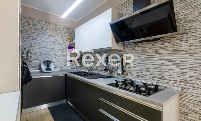 Rexer-Taranto-AMPIO-APPARTAMENTO-CLASSE-C-GREEN-FINEMENTE-ARREDATO-CON-TERRAZZO-ABITABILE-E-PERGOTENDA-Altro