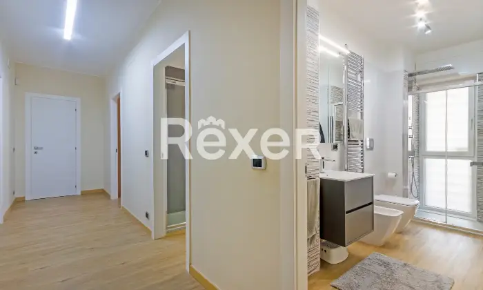 Rexer-Taranto-AMPIO-APPARTAMENTO-CLASSE-C-GREEN-FINEMENTE-ARREDATO-CON-TERRAZZO-ABITABILE-E-PERGOTENDA-Altro