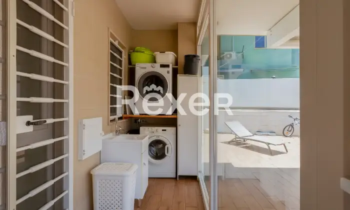 Rexer-Taranto-AMPIO-APPARTAMENTO-CLASSE-C-GREEN-FINEMENTE-ARREDATO-CON-TERRAZZO-ABITABILE-E-PERGOTENDA-Altro
