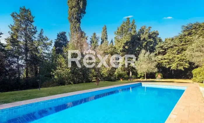 Rexer-Collesalvetti-Residenza-di-prestigio-immersa-nel-verde-con-parco-e-pi-unit-abitative-Altro
