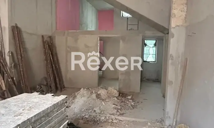 Rexer-Brindisi-Vendesi-casa-al-primo-piano-con-ingresso-indipendente-allo-stato-di-grezzo-avanzato-DA-COMPLETARE-Brindisi-BR-Altro