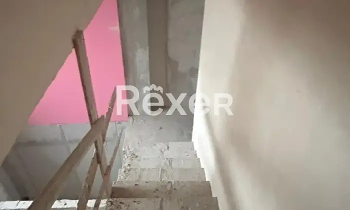 Rexer-Brindisi-Vendesi-casa-al-primo-piano-con-ingresso-indipendente-allo-stato-di-grezzo-avanzato-DA-COMPLETARE-Brindisi-BR-Altro