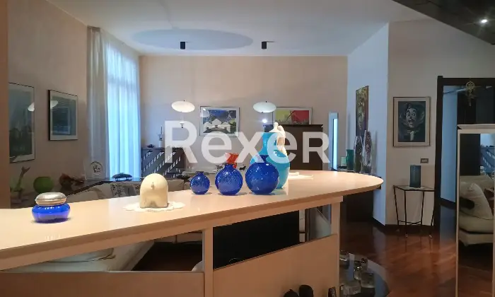Rexer-Busto-Arsizio-Quadrilocale-con-doppi-servizi-e-box-auto-Altro