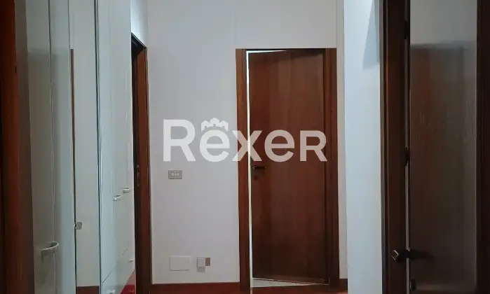 Rexer-Busto-Arsizio-Quadrilocale-con-doppi-servizi-e-box-auto-Altro