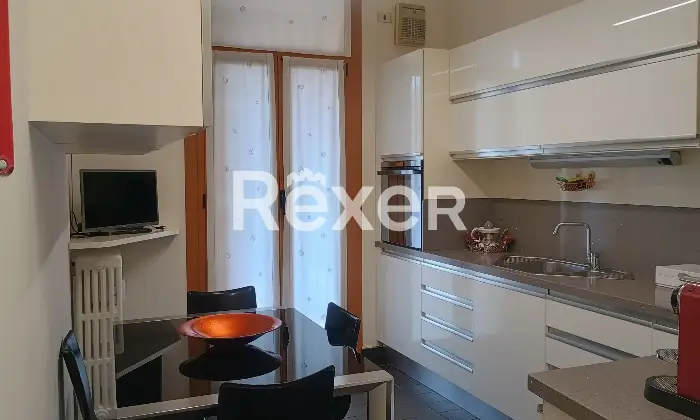 Rexer-Busto-Arsizio-Quadrilocale-con-doppi-servizi-e-box-auto-Altro