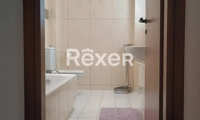 Rexer-Busto-Arsizio-Quadrilocale-con-doppi-servizi-e-box-auto-Altro