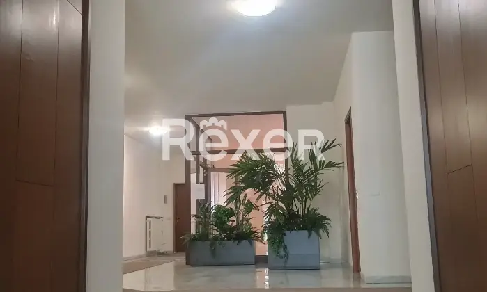 Rexer-Busto-Arsizio-Quadrilocale-con-doppi-servizi-e-box-auto-Altro
