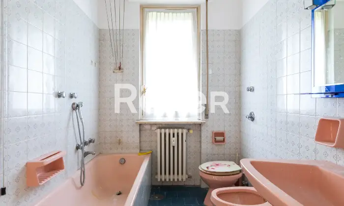 Rexer-Milano-TRILOCALE-DI-MQ-CON-BOX-INCLUSO-Altro