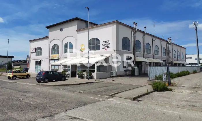 Rexer-Marciano-della-Chiana-Locale-commercialedirezionale-di-ampia-metratura-a-Marciano-della-Chiana-Altro