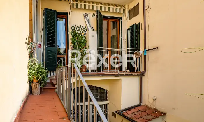 Rexer-Firenze-Santo-Spirito-NUDA-PROPRIETA-vani-oltre-giardino-e-cantina-Altro