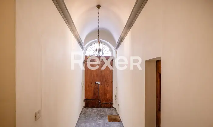 Rexer-Firenze-Santo-Spirito-NUDA-PROPRIETA-vani-oltre-giardino-e-cantina-Altro