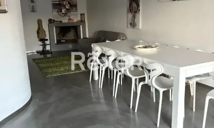 Rexer-Ossi-Bellissima-villetta-indipendente-moderna-su-livelli-con-mansarda-e-taverna-Altro