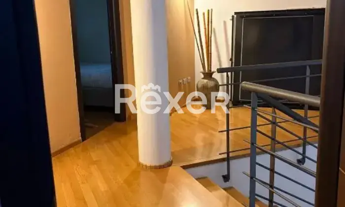 Rexer-Ossi-Bellissima-villetta-indipendente-moderna-su-livelli-con-mansarda-e-taverna-Altro