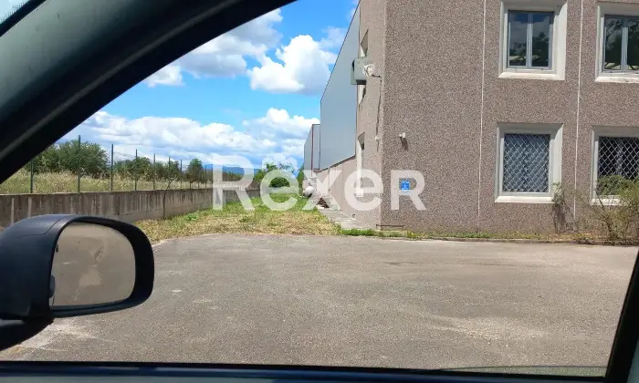 Rexer-dragoni-Propriet-industriale-con-due-capannoni-indipendenti-e-ampio-piazzale-Altro