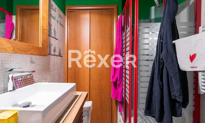 Rexer-Seregno-IN-PALAZZINA-APPARTAMENTO-DI-MQ-SU-LIVELLI-CON-BOX-Altro