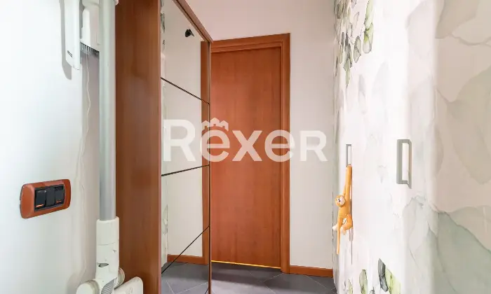 Rexer-Seregno-IN-PALAZZINA-APPARTAMENTO-DI-MQ-SU-LIVELLI-CON-BOX-Altro