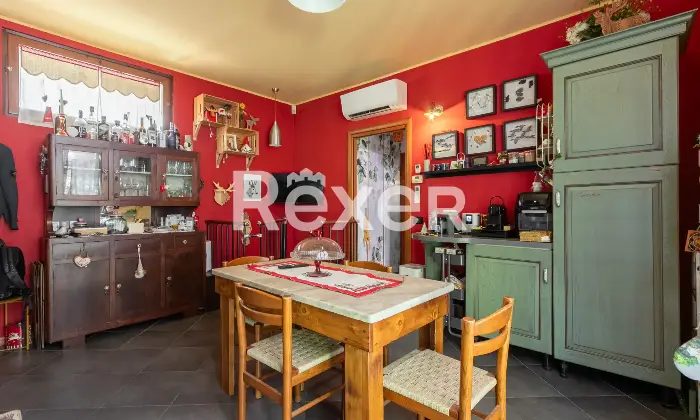 Rexer-Seregno-IN-PALAZZINA-APPARTAMENTO-DI-MQ-SU-LIVELLI-CON-BOX-Altro