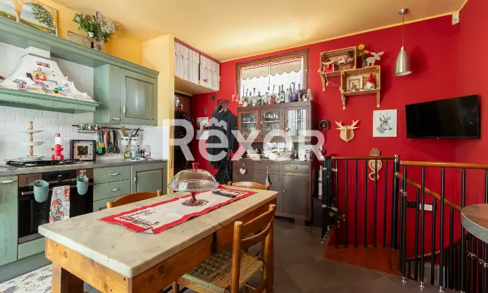 Rexer-Seregno-IN-PALAZZINA-APPARTAMENTO-DI-MQ-SU-LIVELLI-CON-BOX-Altro