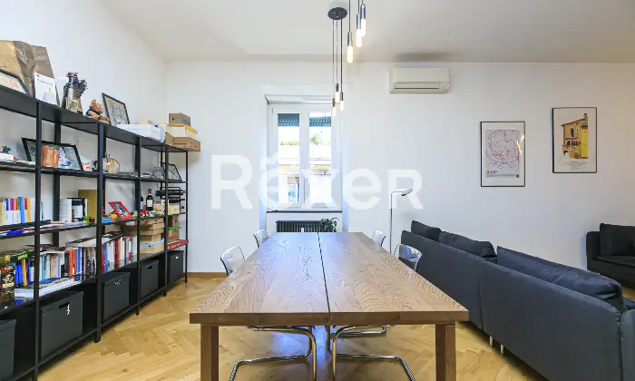 Rexer-Genova-Prestigioso-ultimo-piano-ristrutturato-con-terrazzo-nel-centro-di-Genova-Altro