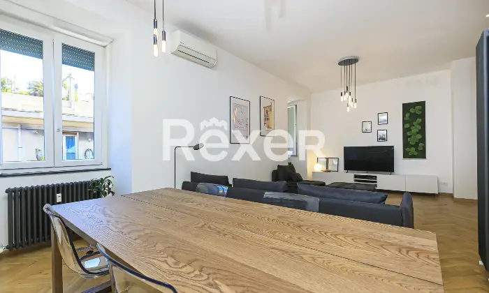 Rexer-Genova-Prestigioso-ultimo-piano-ristrutturato-con-terrazzo-nel-centro-di-Genova-Altro