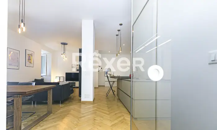 Rexer-Genova-Prestigioso-ultimo-piano-ristrutturato-con-terrazzo-nel-centro-di-Genova-Altro