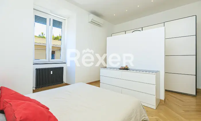 Rexer-Genova-Prestigioso-ultimo-piano-ristrutturato-con-terrazzo-nel-centro-di-Genova-Altro