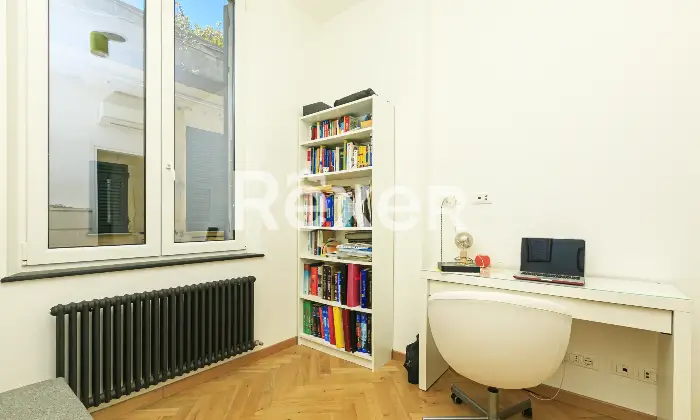 Rexer-Genova-Prestigioso-ultimo-piano-ristrutturato-con-terrazzo-nel-centro-di-Genova-Altro