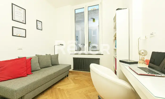 Rexer-Genova-Prestigioso-ultimo-piano-ristrutturato-con-terrazzo-nel-centro-di-Genova-Altro