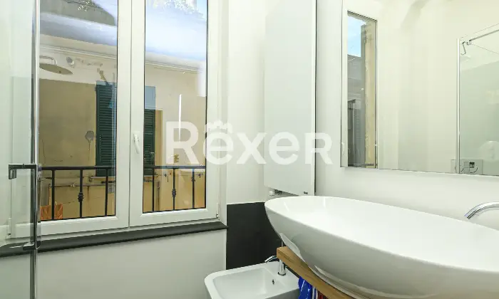 Rexer-Genova-Prestigioso-ultimo-piano-ristrutturato-con-terrazzo-nel-centro-di-Genova-Altro