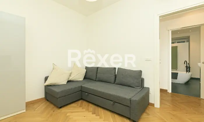 Rexer-Genova-Prestigioso-ultimo-piano-ristrutturato-con-terrazzo-nel-centro-di-Genova-Altro