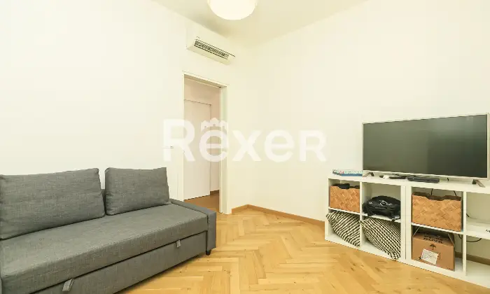 Rexer-Genova-Prestigioso-ultimo-piano-ristrutturato-con-terrazzo-nel-centro-di-Genova-Altro