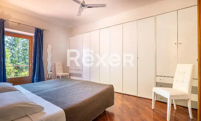 Rexer-Borgo-San-Lorenzo-Villa-indipendente-immersa-nel-verde-delle-colline-del-Mugello-Camera-da-letto