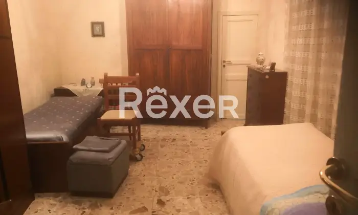 Rexer-Lentini-Casa-indipendente-di-circa-mq-con-cortile-interno-e-garage-a-Lentini-SR-Altro