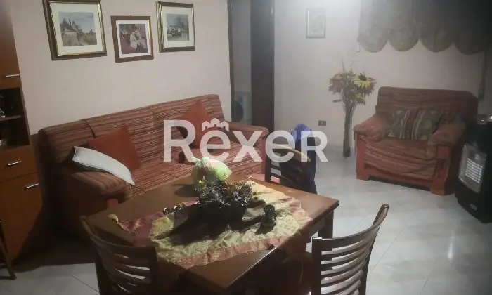 Rexer-Lentini-Casa-indipendente-di-circa-mq-con-cortile-interno-e-garage-a-Lentini-SR-Altro
