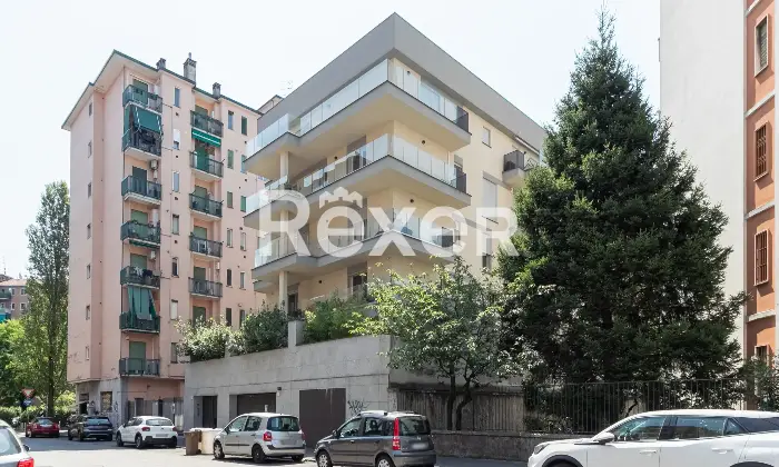 Rexer-Milano-Appartamento-con-terrazzo-di-circa-mq-Via-Privata-Piero-Martinetti-Costruzione-del-Possibilit-di-box-auto-Altro