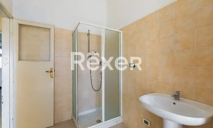 Rexer-Moncalieri-QUADRILOCALE-TERMOAUTONOMO-CASE-IACP-CON-BOX-AUTO-E-TERRENO-USO-ESCLUSIVO-Altro