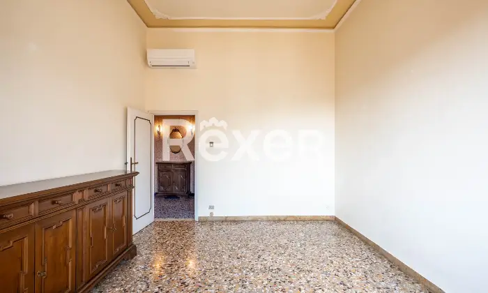 Rexer-Firenze-Via-Uzzano-vani-con-balconetermoautonomo-Altro