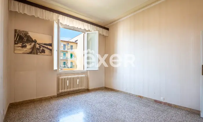 Rexer-Firenze-Via-Uzzano-vani-con-balconetermoautonomo-Altro